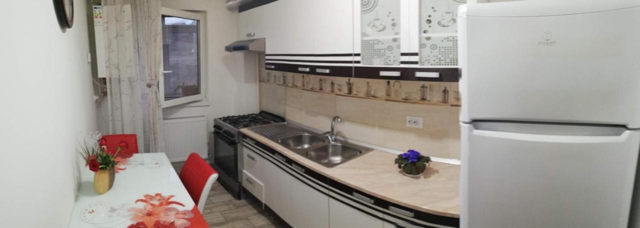 Ella Doo Apartament - 15 Min De Palas Hlincea المظهر الخارجي الصورة