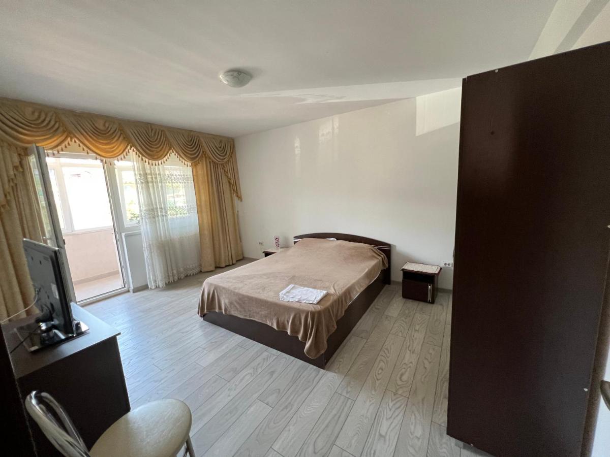 Ella Doo Apartament - 15 Min De Palas Hlincea المظهر الخارجي الصورة