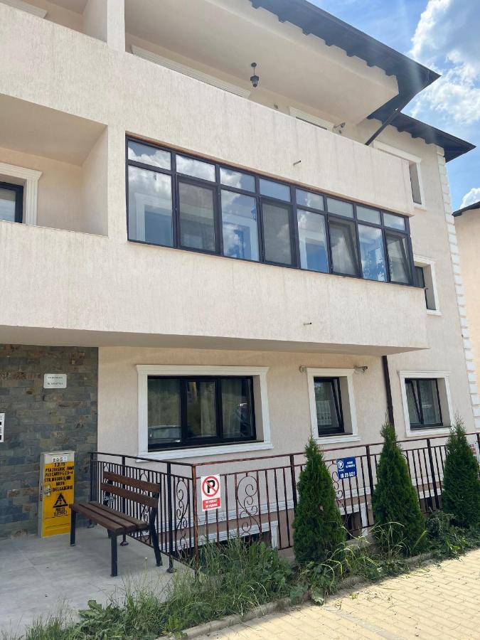 Ella Doo Apartament - 15 Min De Palas Hlincea المظهر الخارجي الصورة